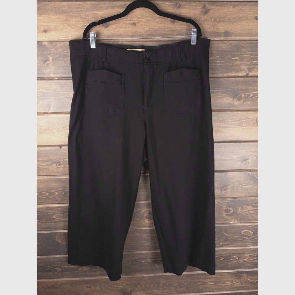 Democracy Patch Pocket Crop Wide Leg Pants Black 20W Plus Size